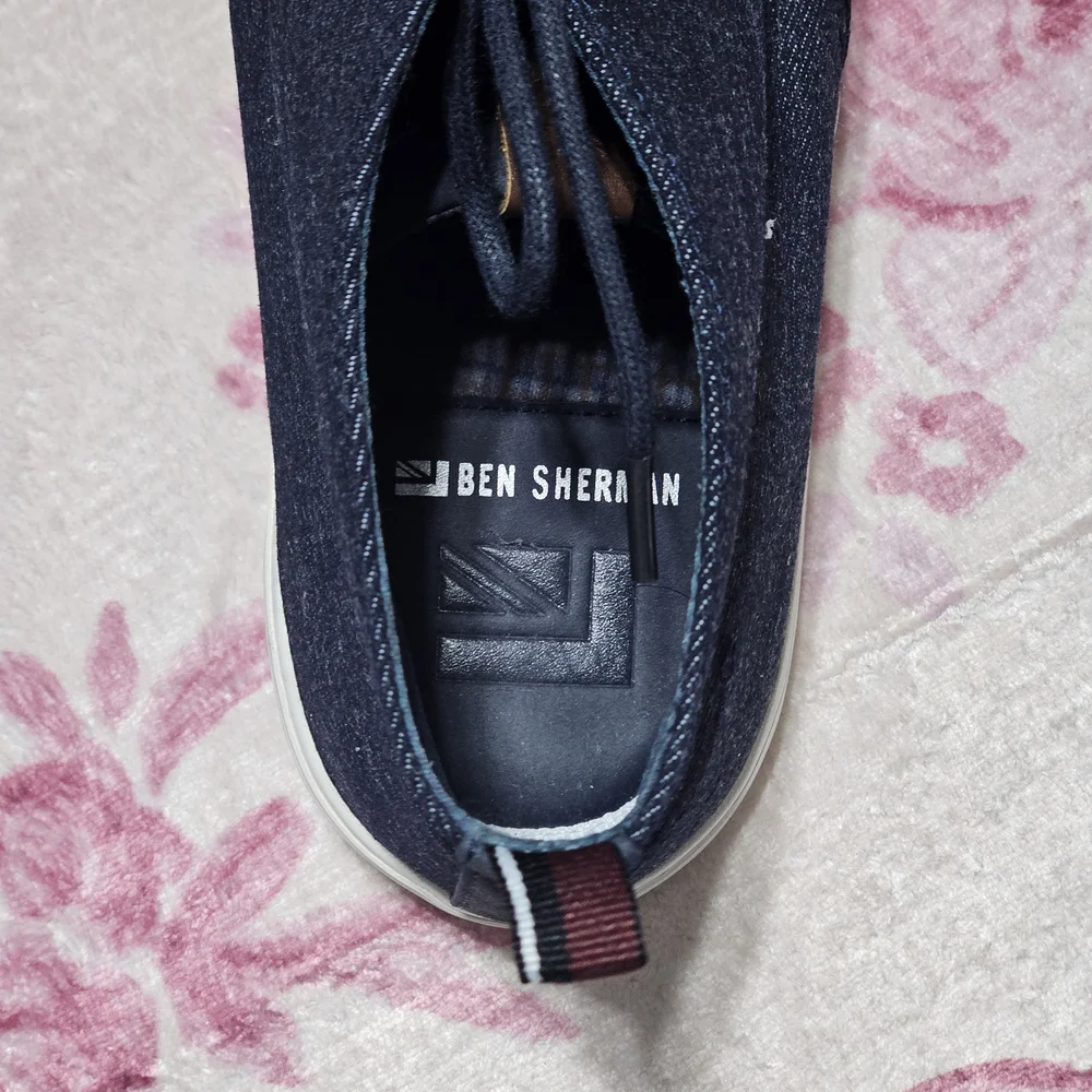 Ben Sherman Navy Chukka Boots with White Sole and Red Heel Loop